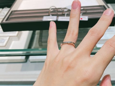 【アイプリモ(I-PRIMO)の口コミ】 デザインはかなり豊富にあります。個性的なものから王道なものまで数はか…