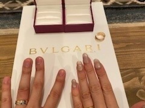 【ブルガリ(BVLGARI)の口コミ】 2人そろって存在感のある太めの指輪を探していました。日本のブランドとは…