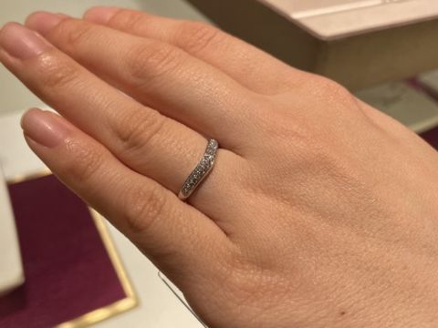 【ブルガリ(BVLGARI)の口コミ】 ブルガリらしいエレガントなデザインと上品な輝きで大人の女性にはお似合…