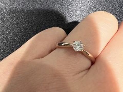 【TASAKI(タサキ)の口コミ】 プラチナで探していましたが、こちらのゴールドのリングがショーケースの…