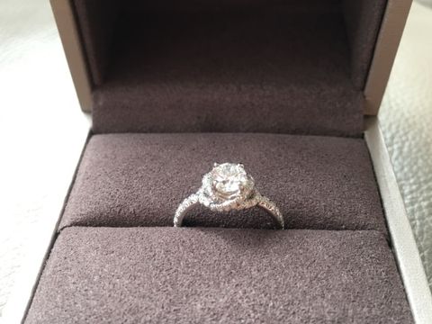 【ショーメ(CHAUMET)の口コミ】 ダイヤの大きさ・グレードにこだわりたかったので、当初は知り合いの宝飾…