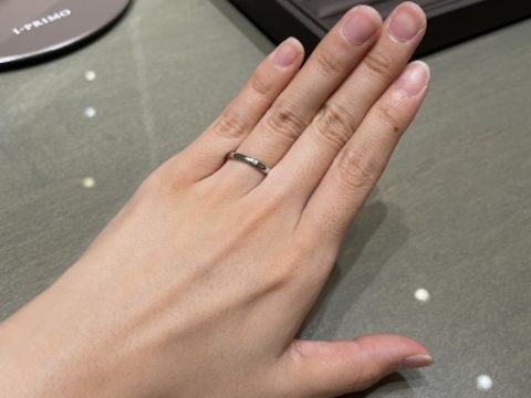 【アイプリモ(I-PRIMO)の口コミ】 シンプル、ダイヤは一個、プラチナの指輪を探していました。他のお店も色…