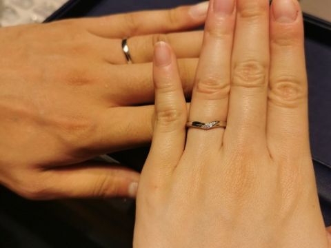 【銀座ダイヤモンドシライシの口コミ】 綺麗めなデザインが多いように感じました！
エレガントでお上品なものが多…