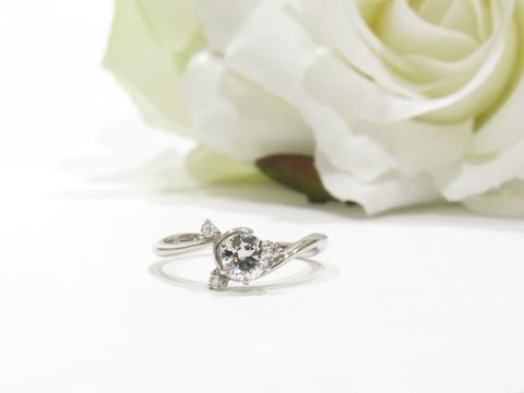 【輪-RIN-の口コミ】 相手が他とあまり被らないようなデザインが好きとあって、さがしたところ…