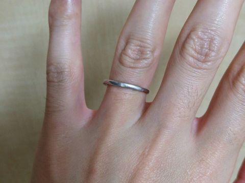 【Mariage ent(マリアージュエント)の口コミ】 妻と2人で各自気にいるデザインの指輪を選んでいきました。
そうすると妻…