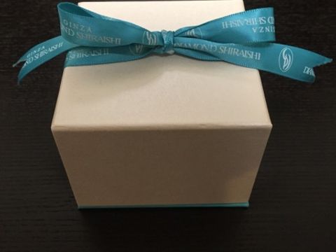 【銀座ダイヤモンドシライシの口コミ】 婚約指輪に憧れており、旦那さんにお願いして買ってもらいました。
THE婚…