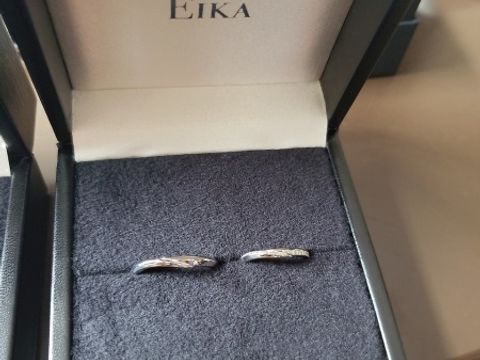 【EIKA(エイカ)の口コミ】 婚約指輪のリング部分を選びに行った際に、婚約指輪をとっっても気に入り…