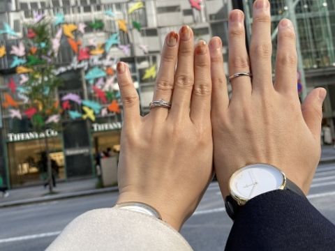 【アイプリモ(I-PRIMO)の口コミ】 ダイヤモンドがななめに入っているデザインで、ちょうどよいキラキラ感が…