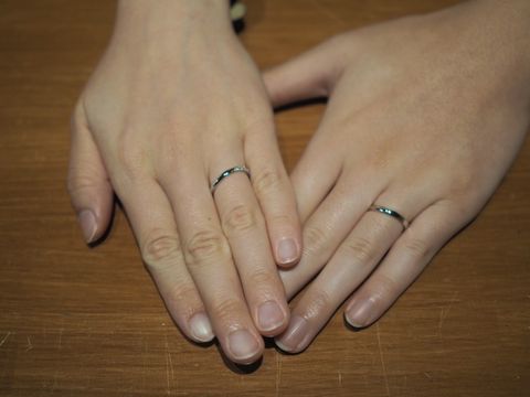 【HOSHI no SUNA 星の砂(ほしのすな)の口コミ】 なるべくシンプルなデザインであることが第一条件でしたが、ストレートタ…