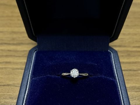 【銀座ダイヤモンドシライシの口コミ】 ダイヤモンドも選べて、リングの形もたくさんある中から選ぶことができた…