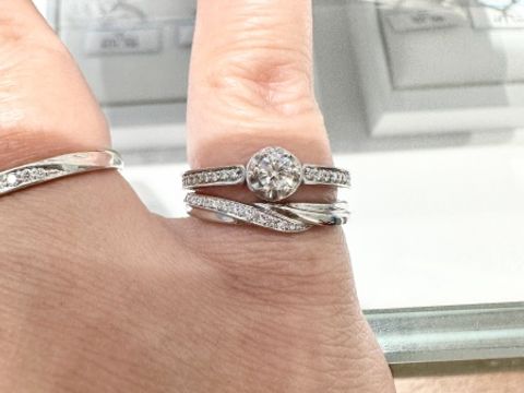 【エクセルコダイヤモンド(EXELCO DIAMOND)の口コミ】 当社は別のデザインで検討していましたが色々お話をしている中でスタッフ…