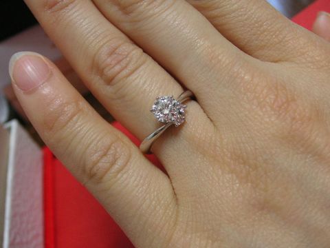 【宝寿堂(ほうじゅどう)の口コミ】 デザインよりも、カラット数が大きなダイヤモンドの指輪が欲しかったので…