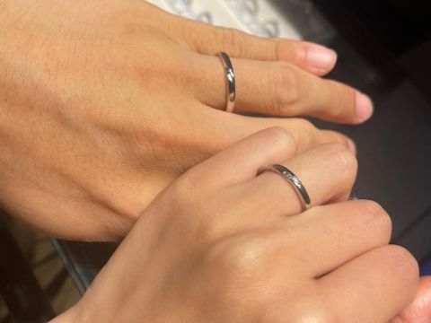 【銀座ダイヤモンドシライシの口コミ】 決め手はデザインです。派手すぎず、シンプルすぎない程度のデザインを探…