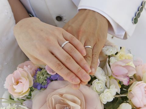 【宝寿堂(ほうじゅどう)の口コミ】 市価の半額程度の卸価格で販売されているお店ということを聞き、婚約指輪…