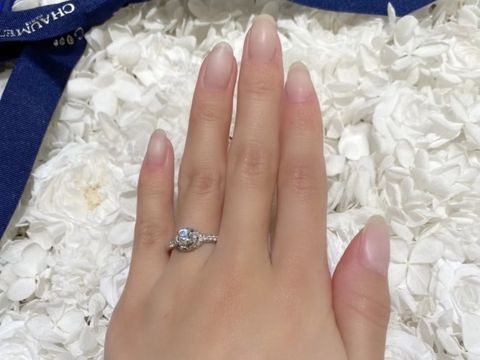 【ショーメ(CHAUMET)の口コミ】 女性らしいデザインで、最後の最後まで購入するか悩んだ指輪です。つけた…