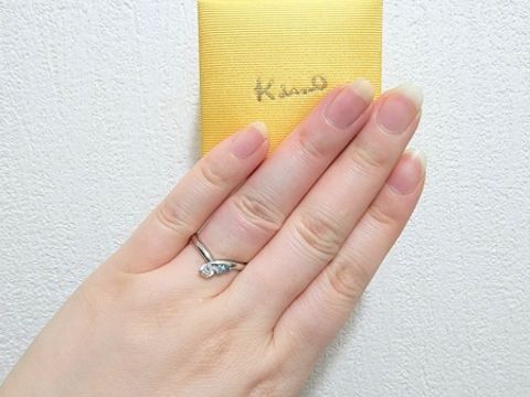 【ケイウノ ブライダル(K.UNO BRIDAL)の口コミ】 指輪のデザインに一目惚れしました。店舗に伺って他の婚約指輪も見せてい…