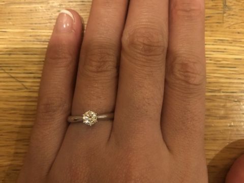 【TASAKI(タサキ)の口コミ】 シンプルだけど上品で可愛らしさのあるデザインを探していました。こちら…