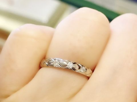 【PILOT BRIDAL(パイロットブライダル)の口コミ】 パイロットブライダルの店舗限定デザインFreesia(フリージア)。
まずは、…