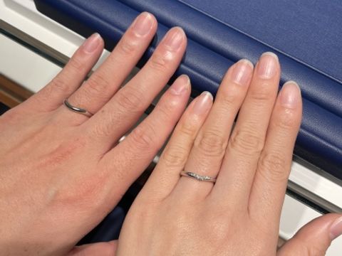 【銀座ダイヤモンドシライシの口コミ】 指が長く見えるデザインになっていて、とてもすっきりとして見えるところ…
