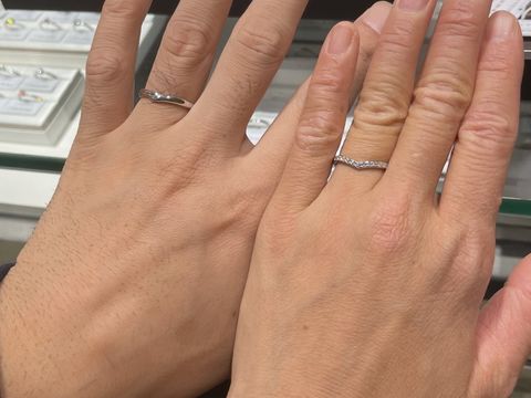 【アイプリモ(I-PRIMO)の口コミ】 ハーフエタニティで検討していました。
ストレートしかないと思っていまし…