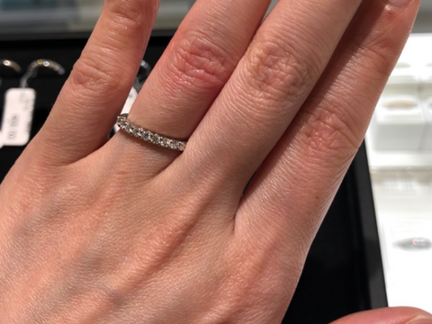 【ティファニー(Tiffany & Co.)の口コミ】 ダイヤのきらめきがダントツにきれいだったのが決め手です！いつもみるも…