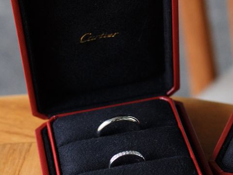 【カルティエ(Cartier)の口コミ】 元々婚約指輪と結婚指輪はカルティエに憧れがありました。他ブランドも見…