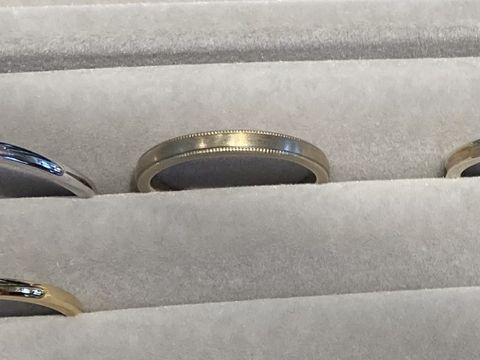 【Bizoux(ビズー)の口コミ】 大手のブランドさんなどと比べると結婚指輪のデザインの数は多くはないか…