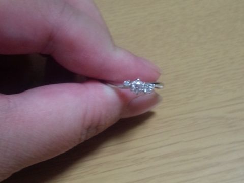 【銀座ダイヤモンドシライシの口コミ】 ダイヤモンドのしらいしで購入しました。
高級店ですごく対応がよかったで…