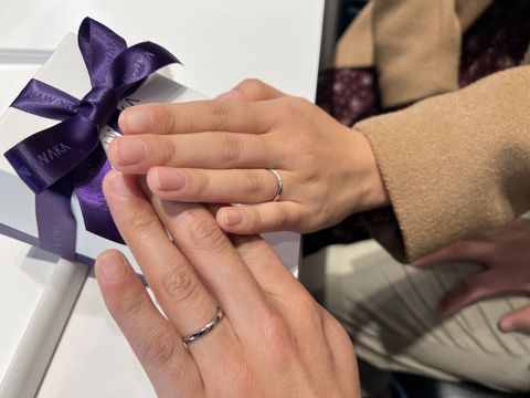 【俄(にわか)の口コミ】 決め手はプロポーズシーンとの合致です。桜の下、川の前でプロポーズした…