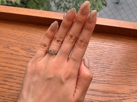 【カルティエ(Cartier)の口コミ】 元々婚約指輪は購入予定ではありませんでしたが、記念のつもりで試着して…