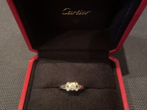 【カルティエ(Cartier)の口コミ】 色々考えて主人が決めてくださりました。他にはないこのデザインがおしゃ…
