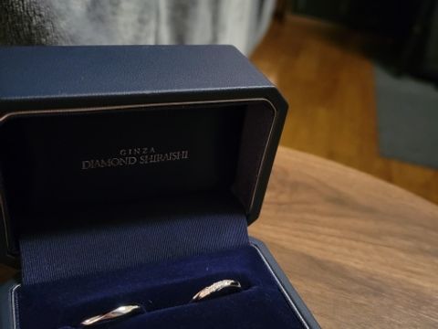 【銀座ダイヤモンドシライシの口コミ】 種類が多くて悩んでいると、店員さんが似合いそうだと選んで下さり試着す…