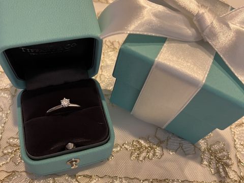 【ティファニー(Tiffany & Co.)の口コミ】 Tiffanyといえば、女性の憧れ！
試着したフィット感と、見た目に一目惚れ…