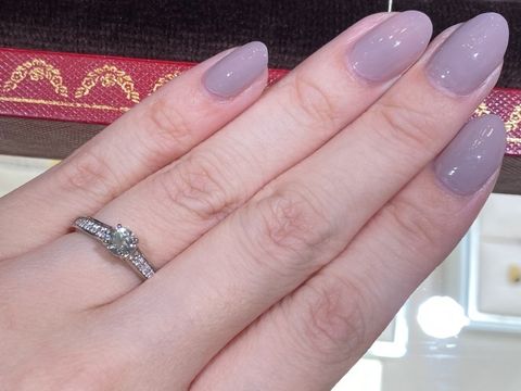 【カルティエ(Cartier)の口コミ】 ゴージャスなデザインで、インパクトがあります。ダイヤの輝きが美しく、…