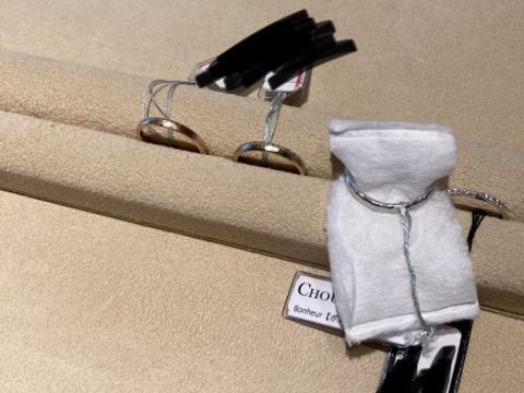 【BIJOUPIKO(ビジュピコ)の口コミ】 マットな質感、シンプルで飽きがなく、一生付けていたいデザインを探して…