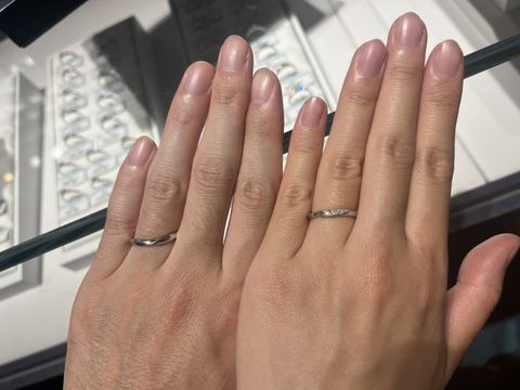 【銀座ダイヤモンドシライシの口コミ】 Illumityの女性用指輪はシンプル目なデザインの中に、ダイヤが控えめに入…