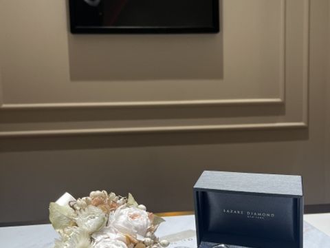 【ラザール ダイヤモンド(LAZARE DIAMOND)の口コミ】 婚約指輪は別のブランドで購入しましたが、予算もあり、デザインが素敵で…