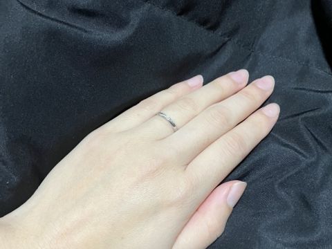 【俄(にわか)の口コミ】 色々な指輪を検討していく中で私が一番欲しいと思ったのはS字ラインの指輪…