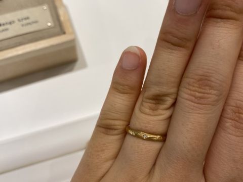 【YUKA HOJO(ユカホウジョウ)の口コミ】 アシンメトリーなデザインがかわいく他とかぶらないデザインがすてきです…