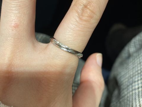 【銀座ダイヤモンドシライシの口コミ】 自分の好みのリングを出してもらえるので選ぶ時間が短くて済む。
ダイヤモ…