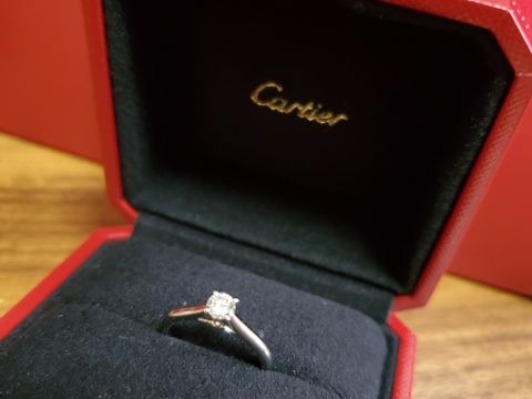 【カルティエ(Cartier)の口コミ】 王道の立て爪を探していました。憧れのブランドだったので他のブランドは…