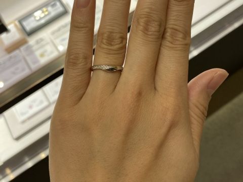 【俄(にわか)の口コミ】 他のブランドショップを3社訪問しましたが、デザインは断然これが1番お気…