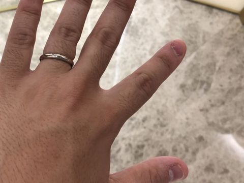 【ショーメ(CHAUMET)の口コミ】 エターナル　ドゥ　ショーメの男性用です。シンプルながら内側に1石ダイヤ…