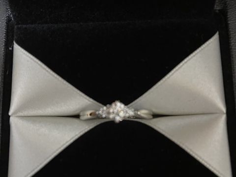 【エクセルコダイヤモンド(EXELCO DIAMOND)の口コミ】 ダイヤモンドがとても綺麗だった。指輪のデザインも素敵だったため気に入…