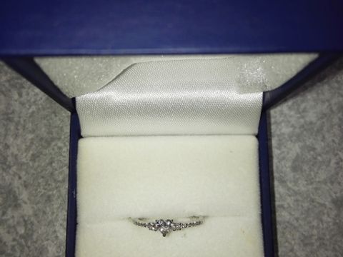 【ジュエリーツツミ(JEWELRY TSUTSUMI)の口コミ】 ハート型にカッティングされたダイヤモンドがとってもかわいくて一目惚れ…