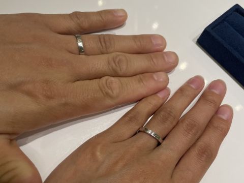 【4℃ BRIDAL(ヨンドシーブライダル)の口コミ】 シンプルなのでパーカーなどのカジュアルな服装でもフォーマルな感じでも…