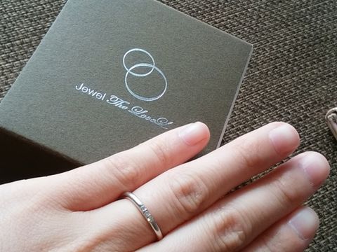 【The LoveL(ザ・ラヴェル)の口コミ】 まず、結婚指輪はどのシーンにも合うシンプルなリングがいいと決めていま…