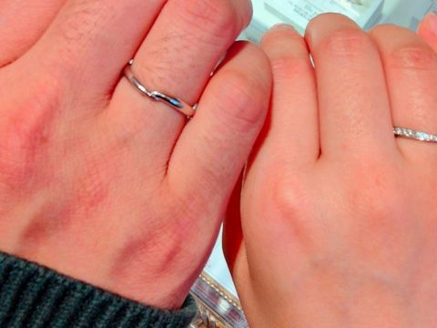 【ケイウノ ブライダル(K.UNO BRIDAL)の口コミ】 シンプルなものから個性的なものなど店頭に
たくさん並んでいたので今まで…