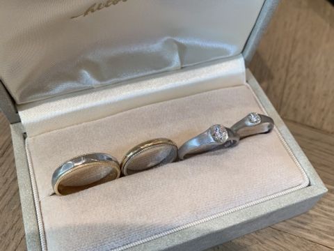 【hitotsuchi(ヒトツチ)の口コミ】 全体的にアンティークっぽく華奢めなリングが多く、ちょっとひとひねりほ…