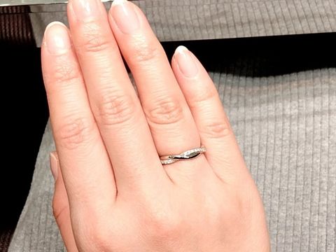 【ラザール ダイヤモンド(LAZARE DIAMOND)の口コミ】 他のブランドにもあるような定番のデザインでも
そこに少しプラス要素を加…